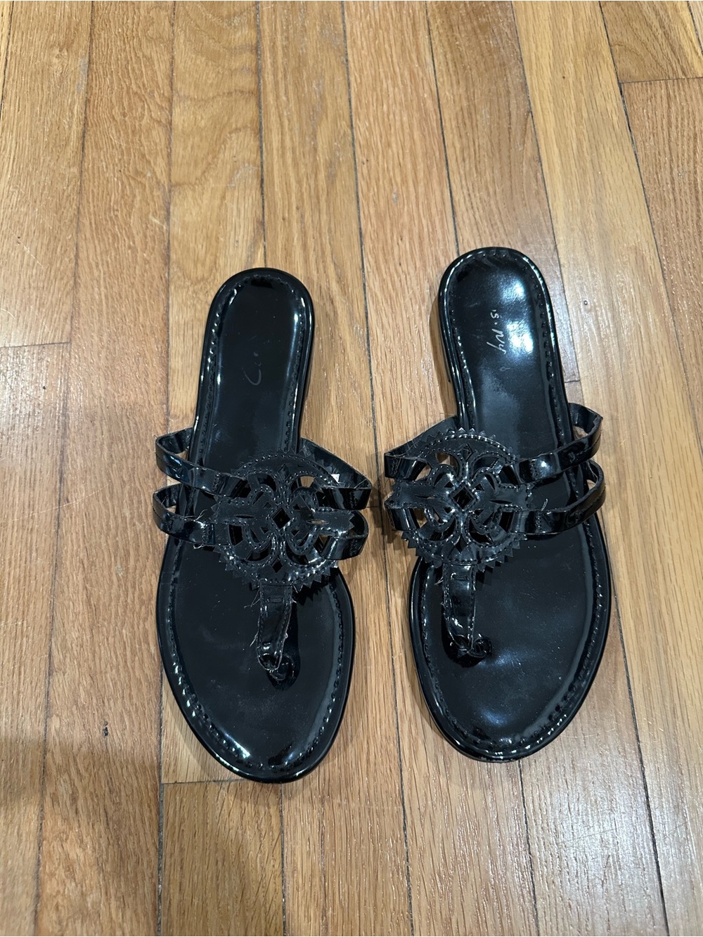 Circus NY By Sam Edelman Canyon Medallion Flat Sandals 10 Black Patent